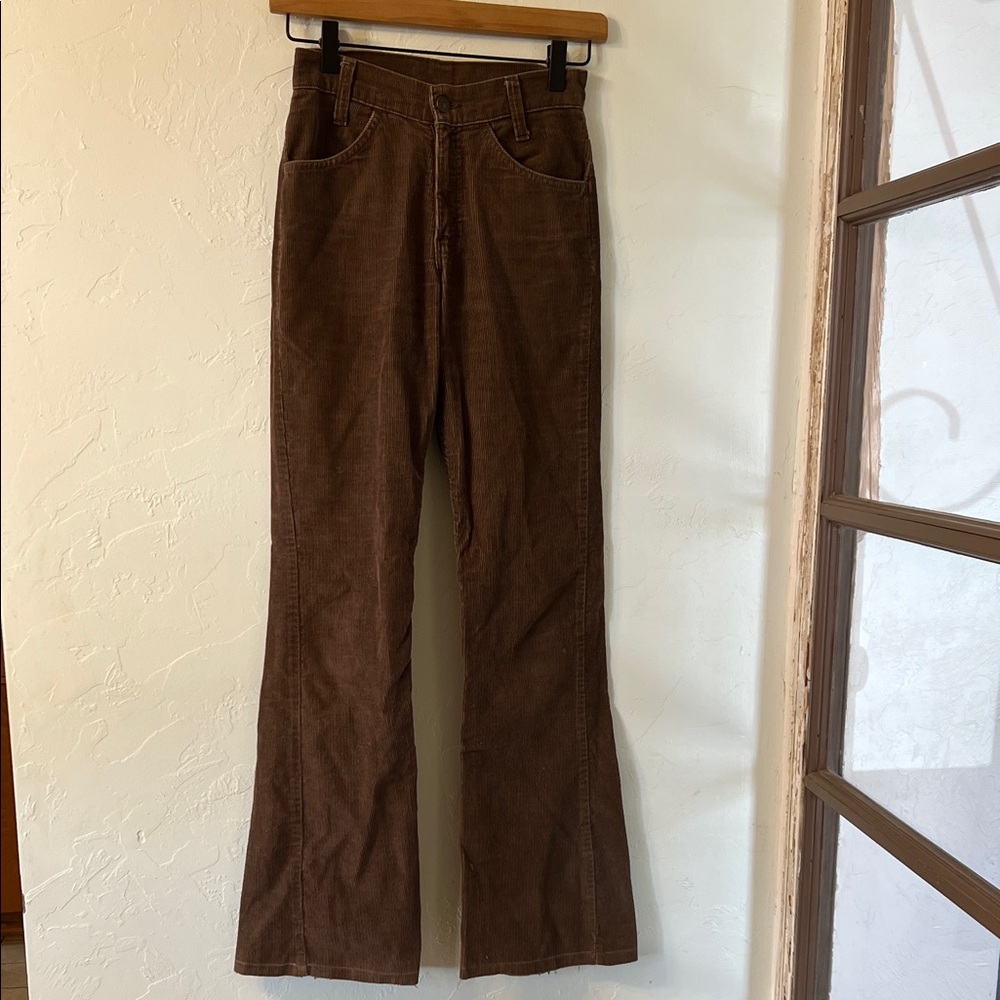 Vintage Levi's Brown Corduroy Flare Leg Pants W25 L32 - Picture 2 of 8